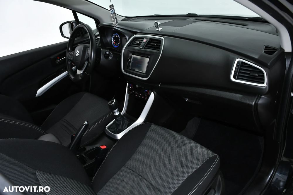 Suzuki S-Cross - 14