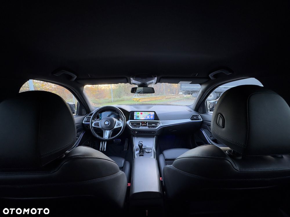 BMW Seria 3 320d Touring M Sport - 31