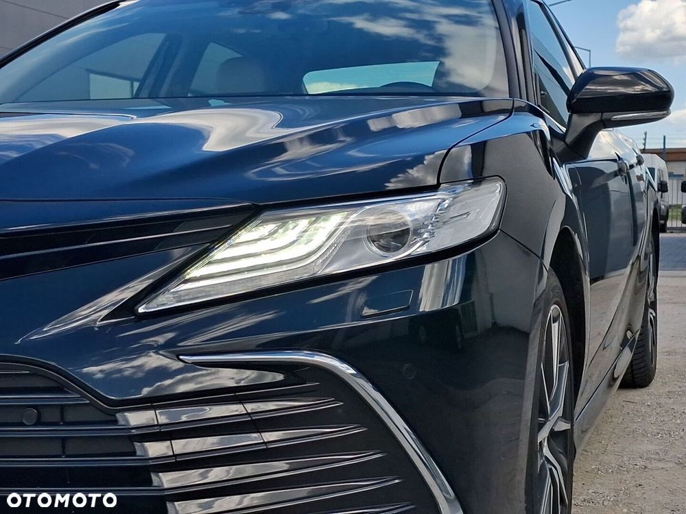 Toyota Camry 2.5 Hybrid Executive CVT - 10