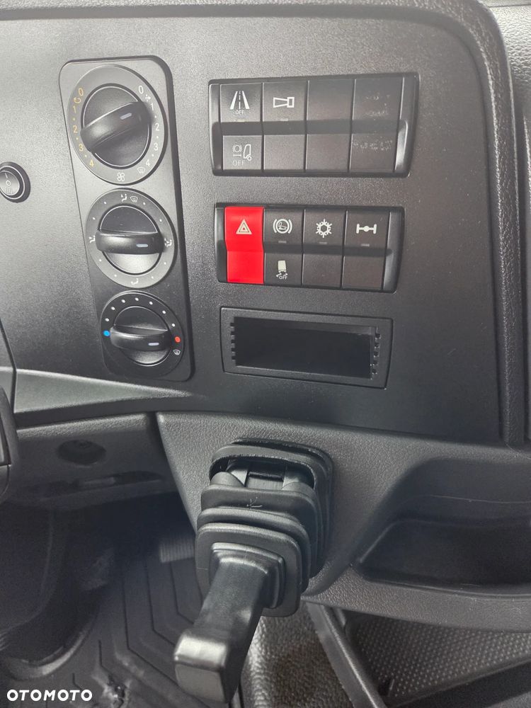 Mercedes-Benz Atego - 16