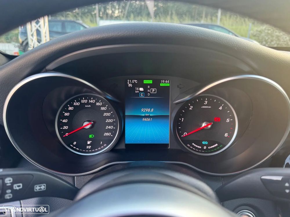 Mercedes-Benz C 300 de AMG Line - 24