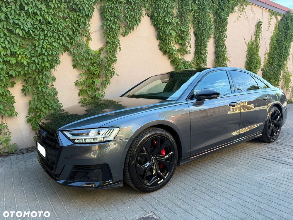 Audi S8 - 3