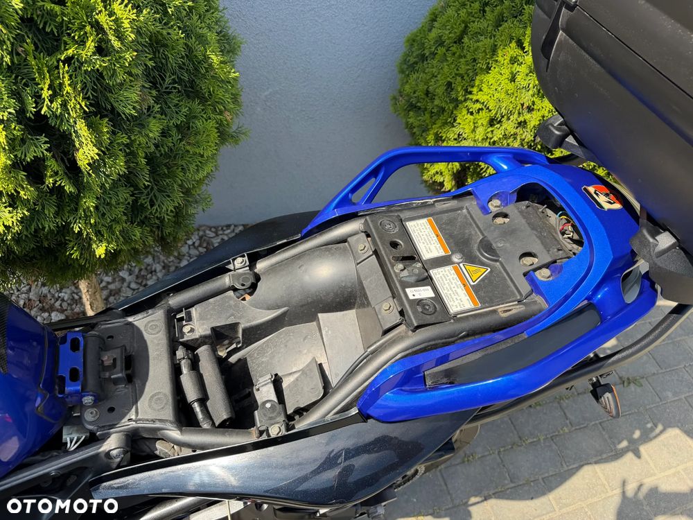 Yamaha FZ - 41