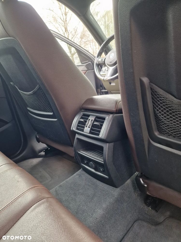 BMW X4 xDrive28i - 11