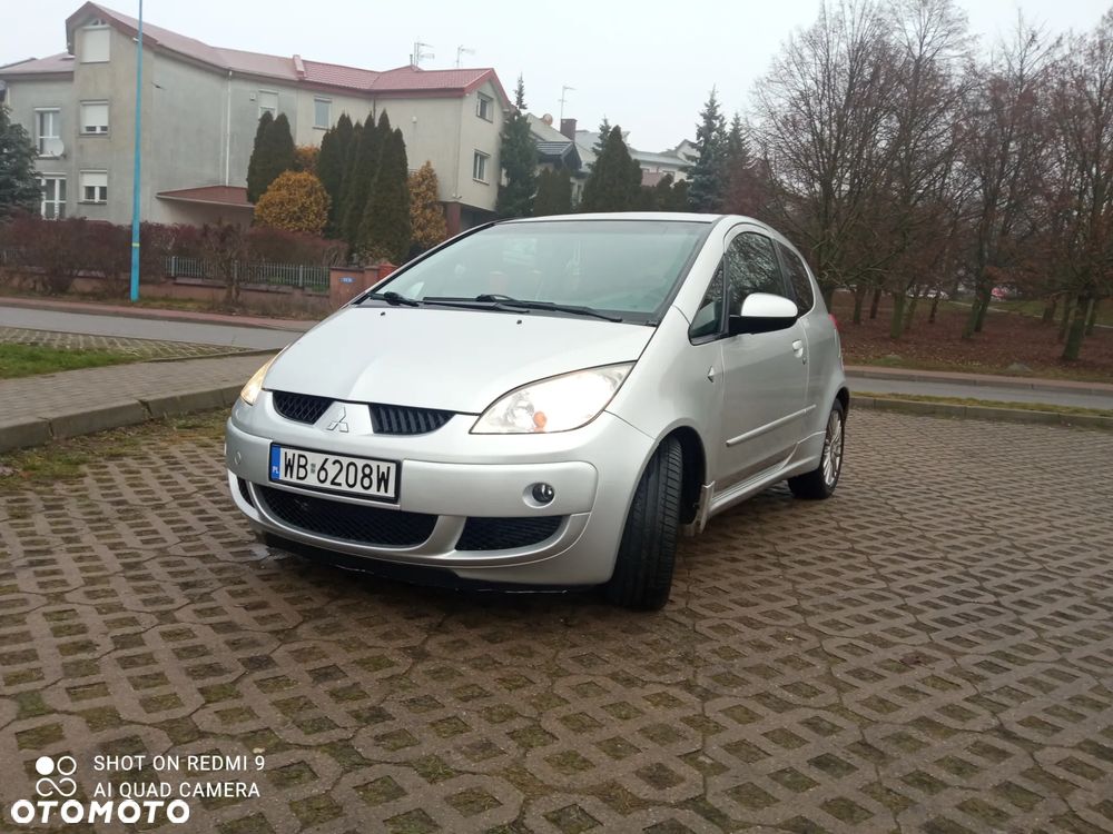 Mitsubishi Colt - 1