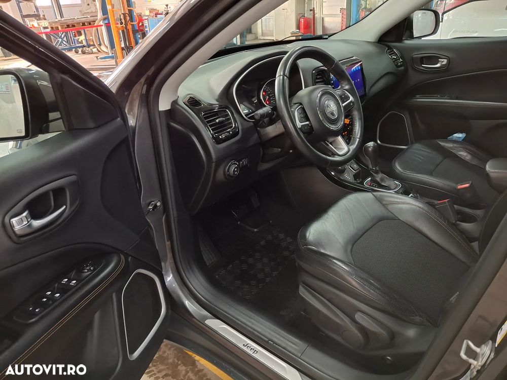 Jeep Compass 2.0 M-Jet 4x4 AT Limited - 11