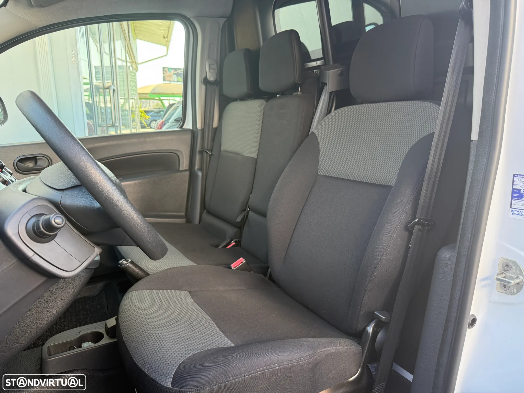 Renault KANGOO 3L - 12