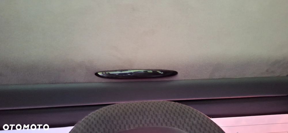 Chrysler Voyager 2.4 SE - 19