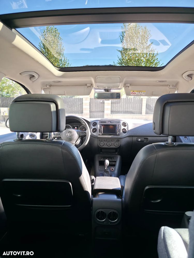 Volkswagen Tiguan 2.0 TDI SCR 4MOTION BlueMotion Technology DSG Sport & Style - 11