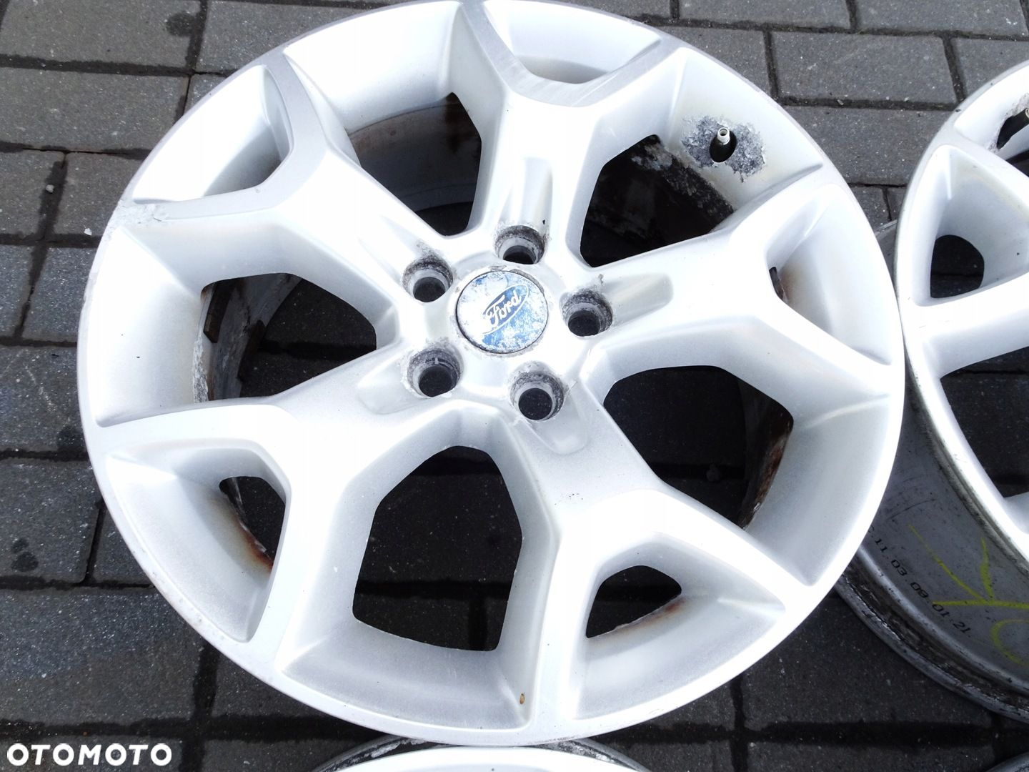 FORD KUGA MK1, MONDEO MK4, S-MAX MK1, GALAXY MK3 - FELGI 17" ALU - 2