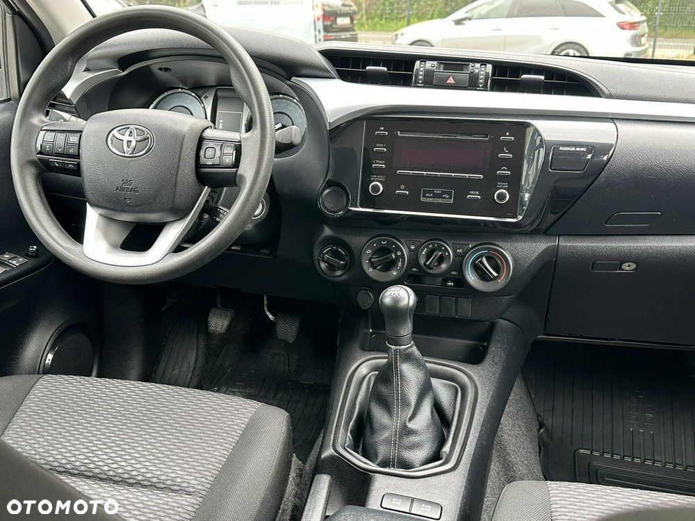 Toyota Hilux 2.4 D-4D Double Cab DLX 4x4 - 23