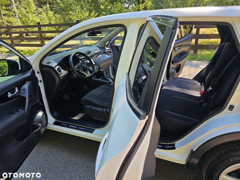 Nissan Qashqai 1.6 DCi Xtronic TEKNA - 19