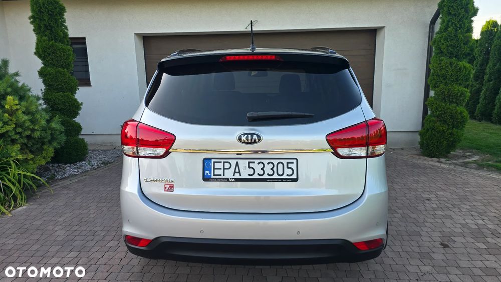 Kia Carens - 6