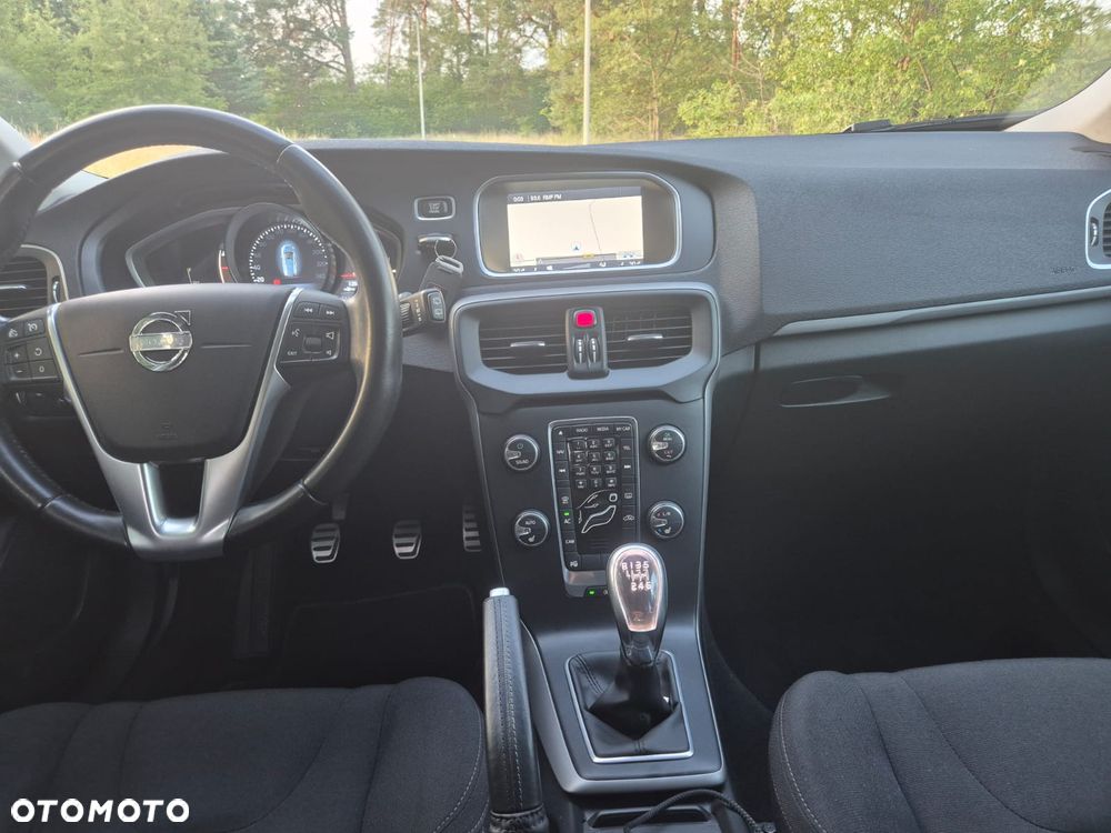 Volvo V40 D2 R-Design Momentum - 7