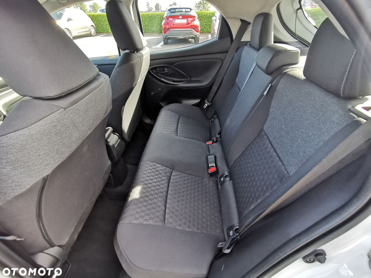 Toyota Yaris Hybrid 1.5 Comfort - 12