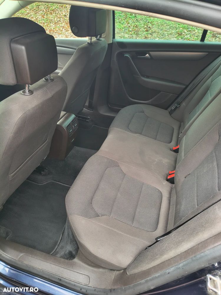 Volkswagen Passat 1.6 TDI BlueMotion Technology Business Edition - 6