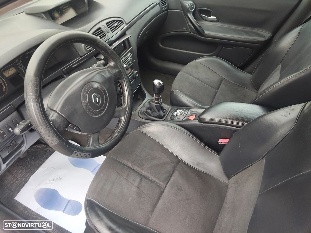 Renault Laguna 1.9 dCi Privilege - 9