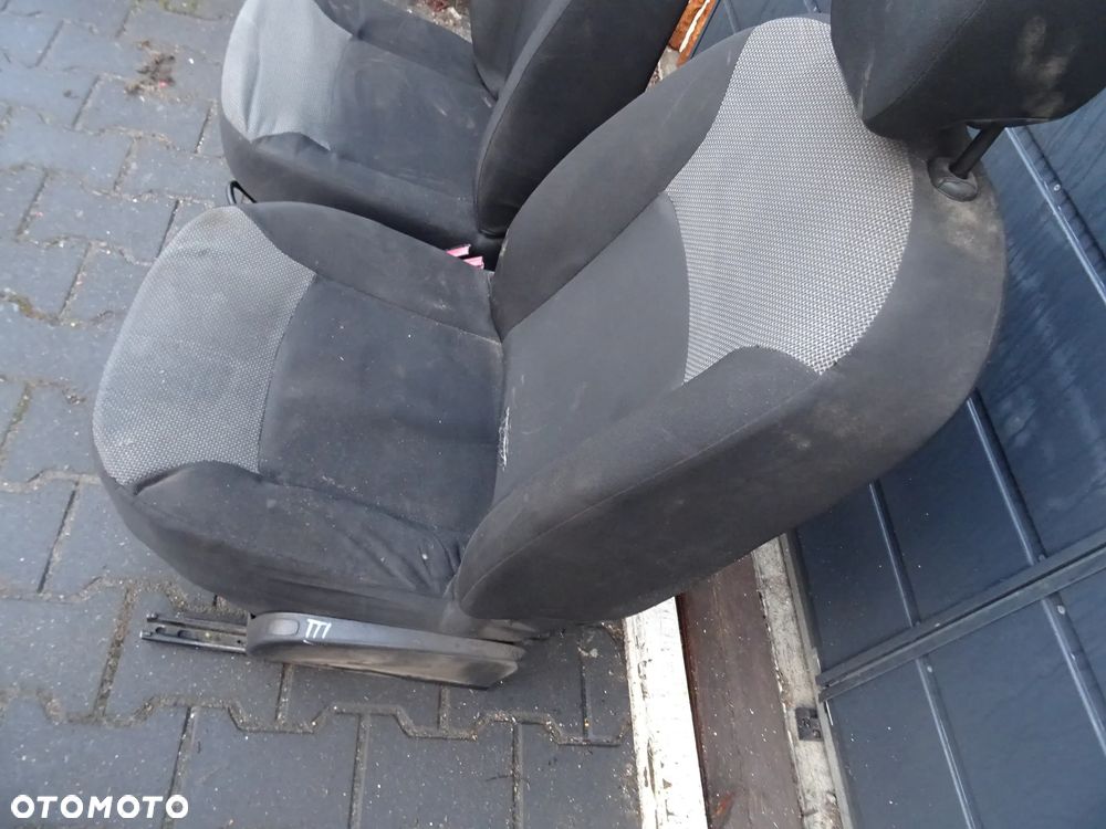 DACIA DOKKER FOTEL KIEROWCA + PASAZER L+P WYKLADZINA STYROPIAN WYSYLKA  CZESCI ROZNE - 5