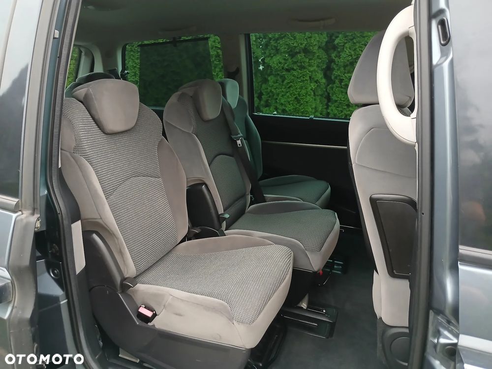 Peugeot 807 2.0 HDi Premium - 23