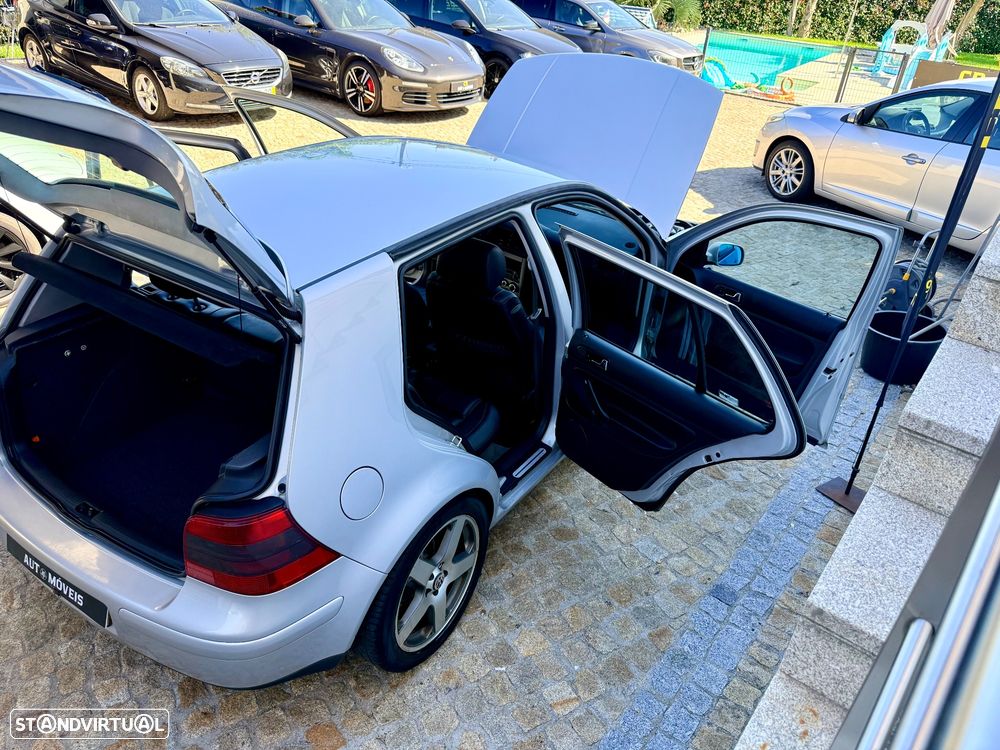 VW Golf 1.9 TDi Highline - 37