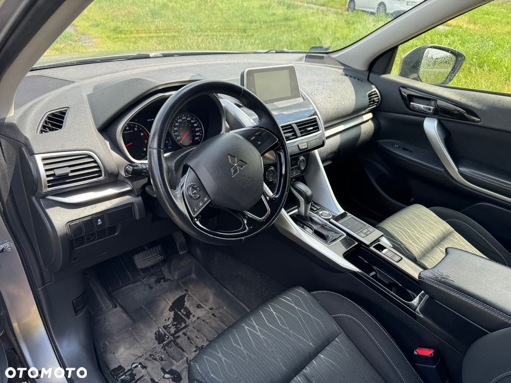 Mitsubishi Eclipse Cross - 7