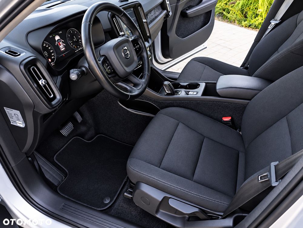 Volvo XC 40 D3 Momentum - 34