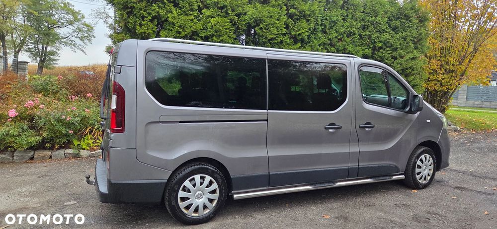 Renault Trafic Grand 2.0 dCi - 9