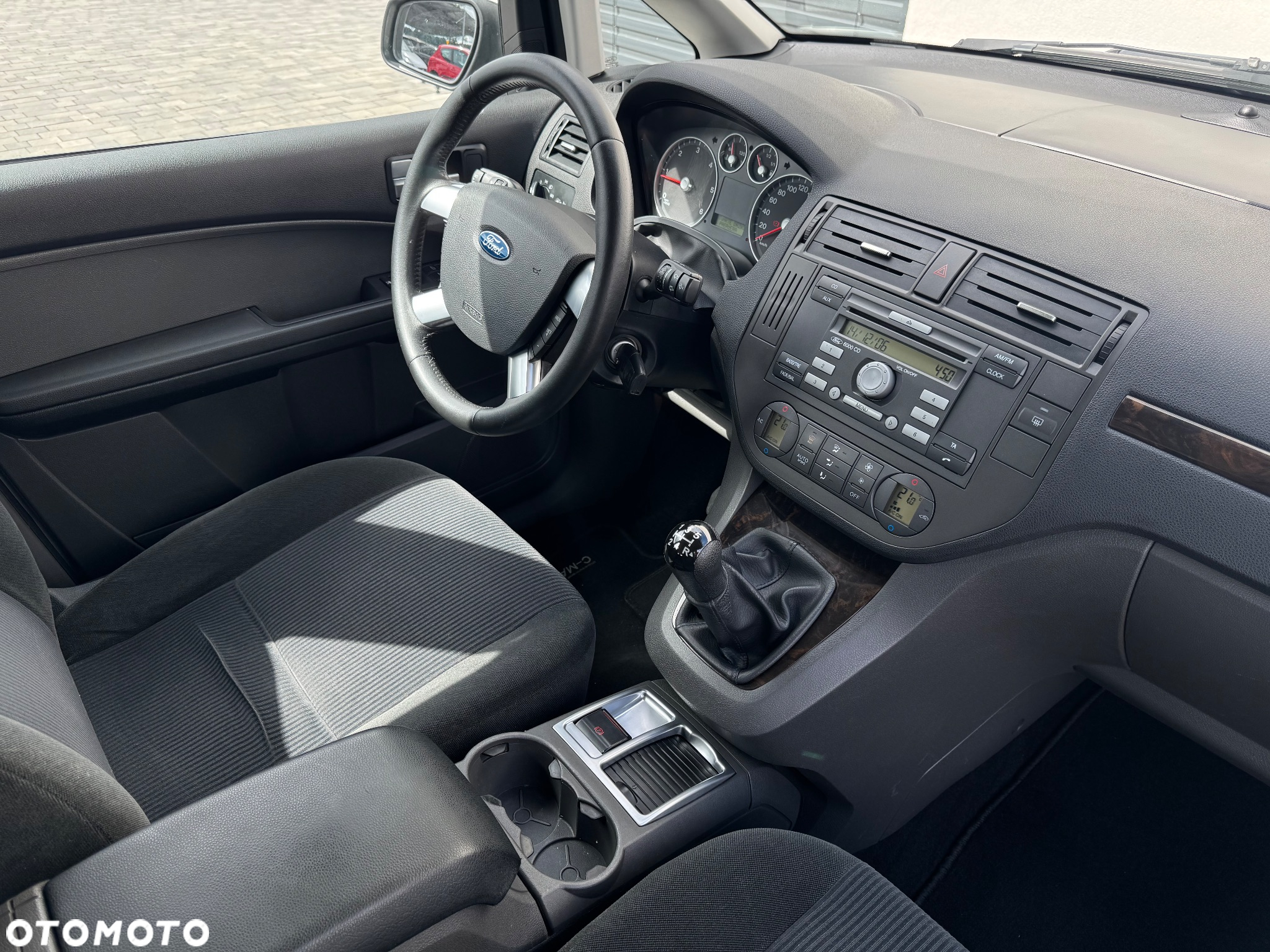 Ford Focus C-Max 1.6 TDCi Ambiente - 24