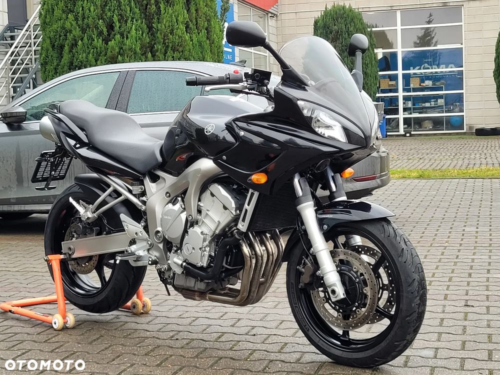 Yamaha FZ6 - 24
