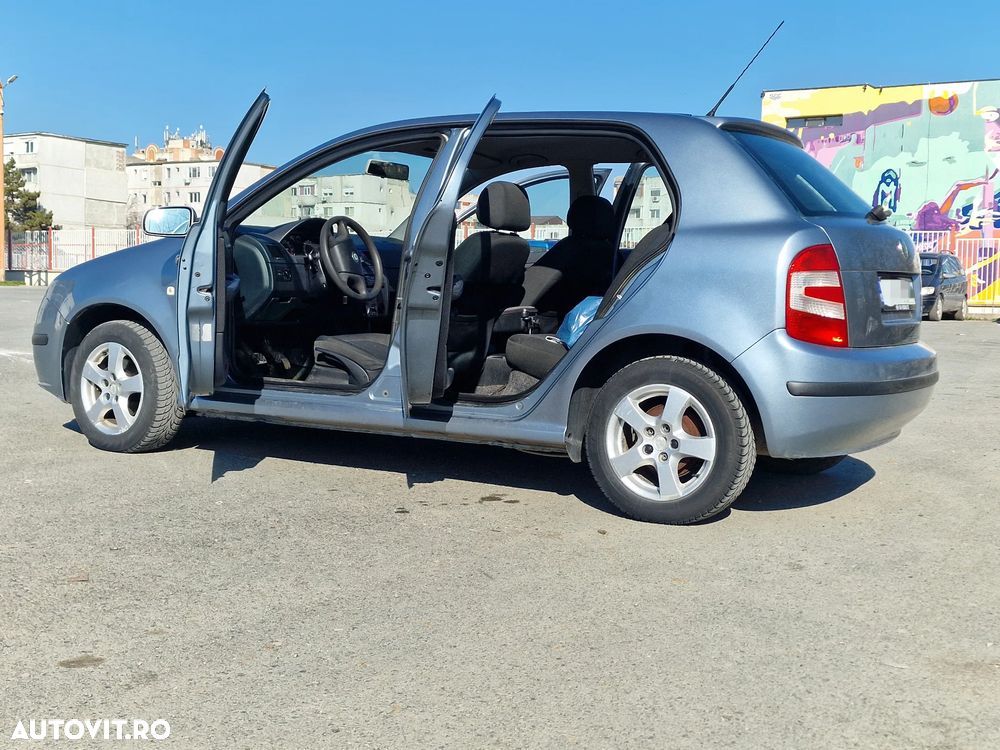 Skoda Fabia - 4