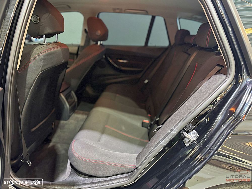 BMW 320 d EfficientDynamics Line Sport Auto - 17