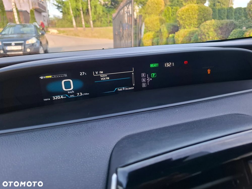 Toyota Prius Hybrid Comfort - 25