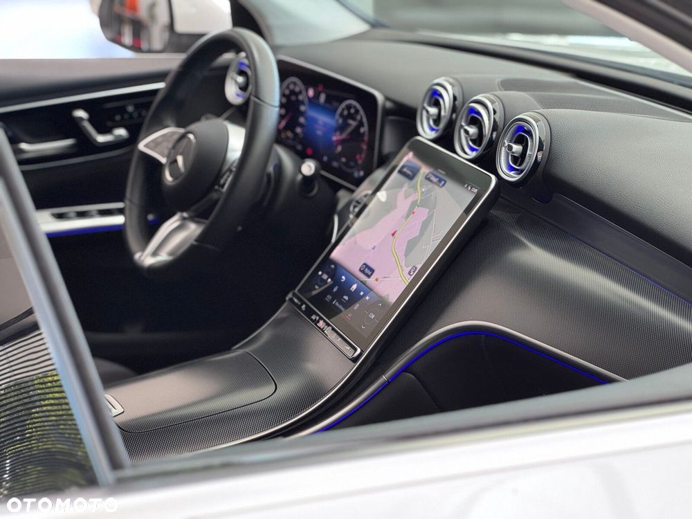 Mercedes-Benz GLC - 38