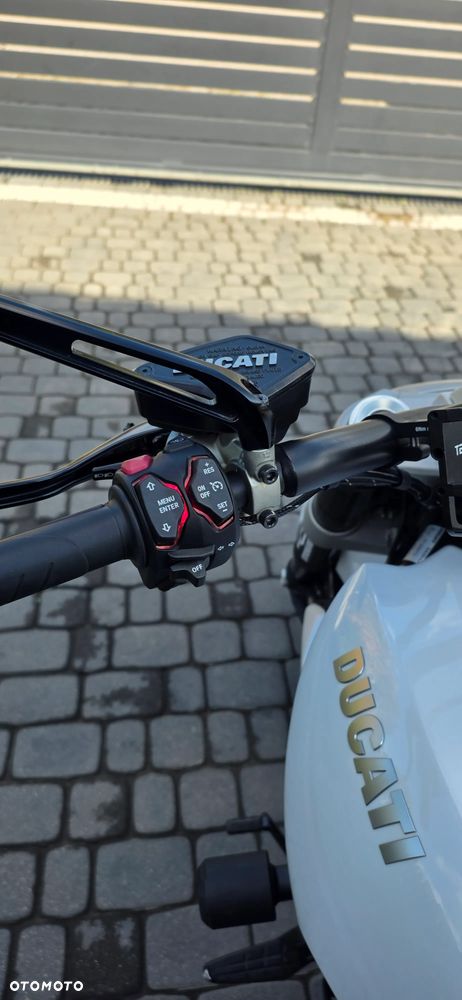 Ducati Diavel - 19