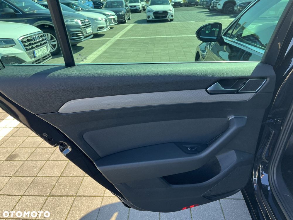 Volkswagen Passat 2.0 TDI EVO Business DSG - 15