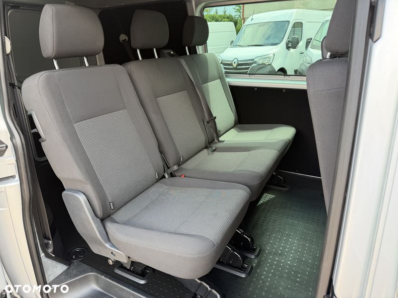 Volkswagen Transporter Kombi L1H1 4Motion - 26