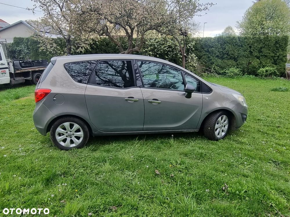 Opel Meriva 1.3 CDTI Innovation - 26