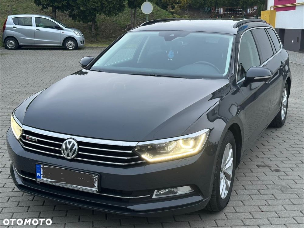 Volkswagen Passat 2.0 TDI SCR 4Mot DSG Highline - 2