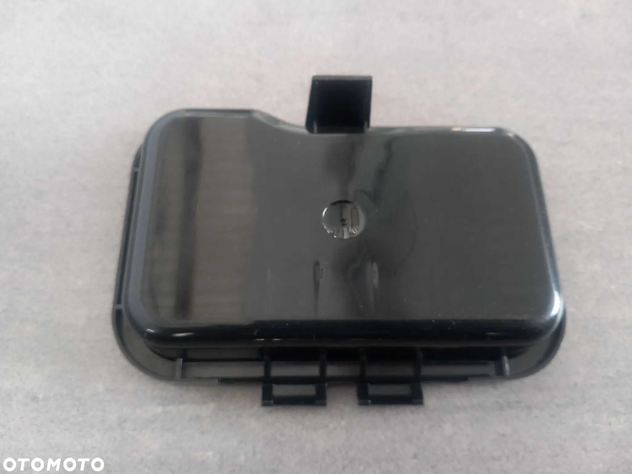 Pokrywa reflektora prawego Ford Transit 2000-2006 1102437 - 3