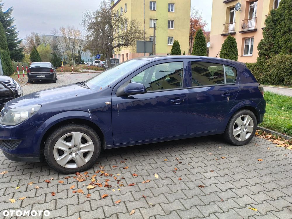 Opel Astra 1.6 Essentia - 3