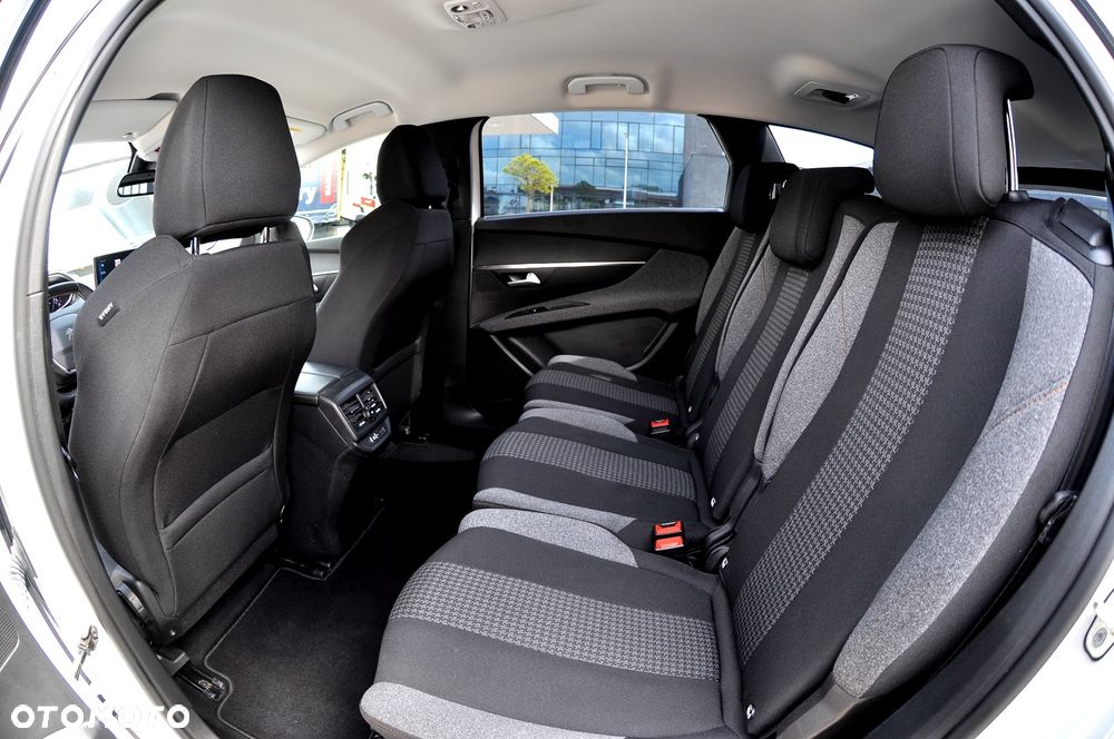 Peugeot 5008 BlueHDi 130 Allure Pack - 25