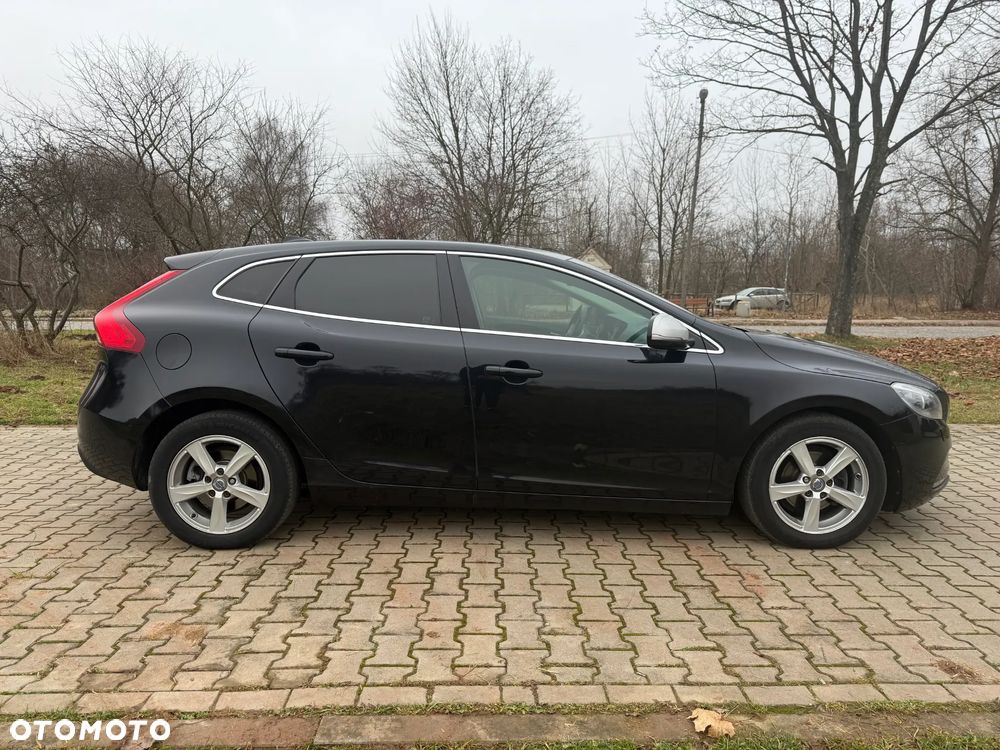Volvo V40 D2 Momentum - 11