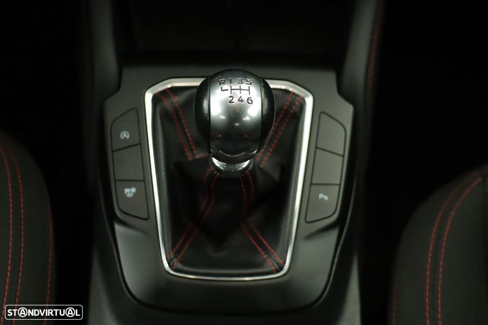 Ford Kuga 1.5 TDCi EcoBlue ST-Line - 14