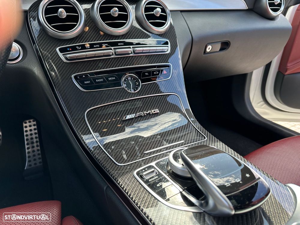 Mercedes-Benz C 250 d 4Matic 9G-TRONIC AMG Line - 29