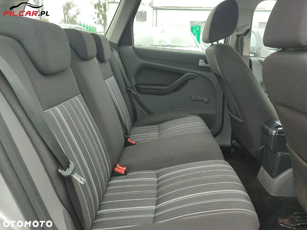 Ford Focus - 13