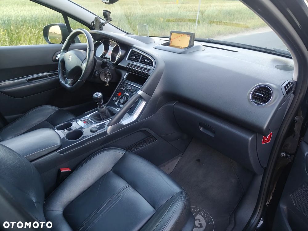 Peugeot 3008 HDi FAP 150 Roland Garros - 24