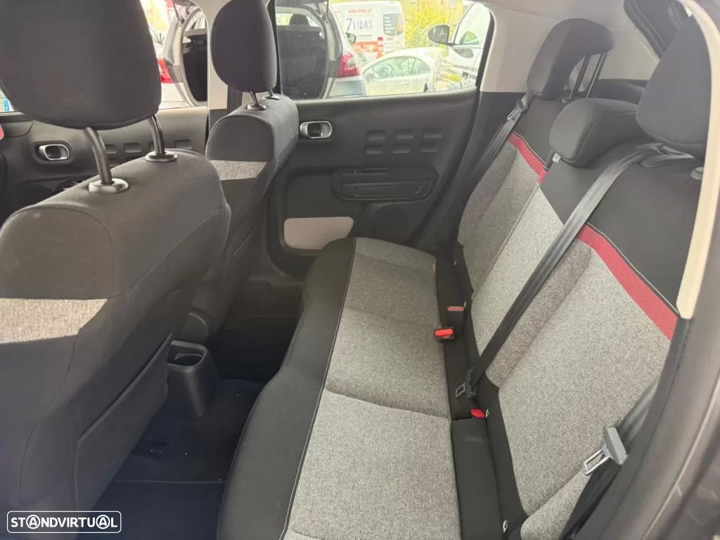 Citroën C3 1.2 PureTech Shine - 23