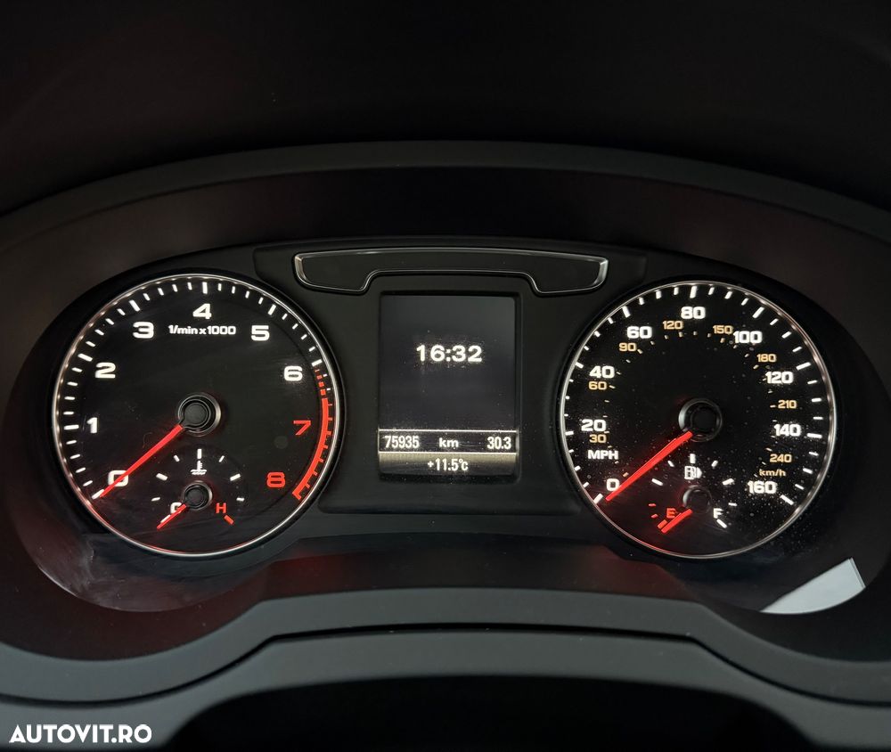 Audi Q3 - 30
