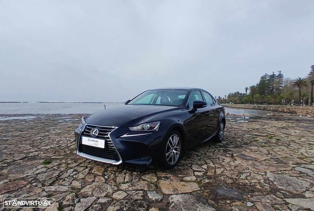 Lexus IS 300H Executive - 9