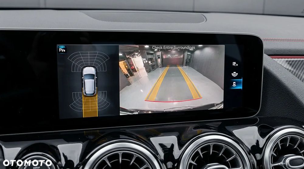 Mercedes-Benz GLA 250 4-Matic AMG Line - 12